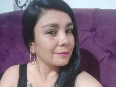 VivianMilf from xLoveCam