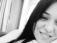 SexyKisses - female with black hair webcam at xLoveCam