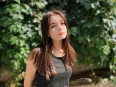 VivienWesti - female with brown hair and  small tits webcam at LiveJasmin