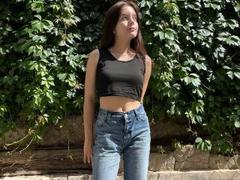 VivienWesti - female with brown hair and  small tits webcam at LiveJasmin