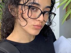 VivienneLaurent - female with brown hair webcam at xLoveCam
