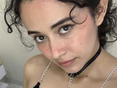 VivienneLaurent - female with brown hair webcam at xLoveCam