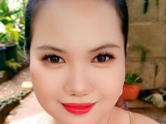 VoluptuousLady from xLoveCam