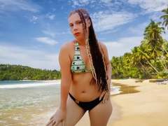 VonnaLeila - female with brown hair and  small tits webcam at xLoveCam