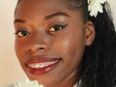 Vsakurap - female with brown hair webcam at xLoveCam