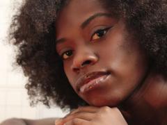 Vsakurap - female with brown hair webcam at xLoveCam