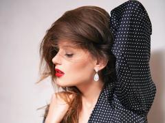 WanessaLaWarms - female with black hair and  big tits webcam at xLoveCam