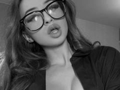 WayBetter - female webcam at xLoveCam