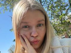 WeiKazakos - female webcam at xLoveCam