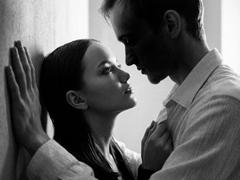 WeksaMur - female with brown hair webcam at LiveJasmin