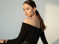 WeksaMur - female with brown hair webcam at LiveJasmin