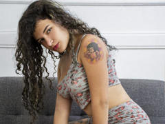 WendyBeckett - blond female with  big tits webcam at xLoveCam