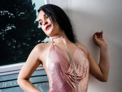 WendySchulz - female with black hair webcam at ImLive