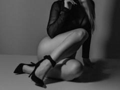 WhiteOhara-hot - blond female webcam at xLoveCam