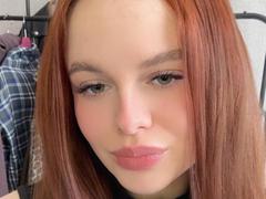WhitneyLenort - female with black hair and  big tits webcam at xLoveCam