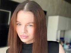 WhitneyLenort - female with black hair and  big tits webcam at xLoveCam