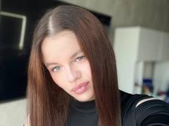 WhitneyLenort - female with black hair and  big tits webcam at xLoveCam