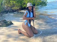 Whitneyt - shemale webcam at xLoveCam