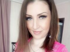 WikiStar - female with brown hair and  small tits webcam at xLoveCam