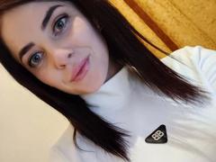 WildBerryMuse-hot - female with black hair webcam at xLoveCam