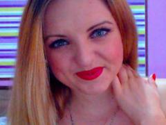 WildBlondy69 - female with brown hair webcam at xLoveCam
