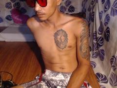 WildBoyHotty - male webcam at xLoveCam