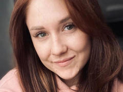 WildFlower-hot - female with brown hair webcam at xLoveCam