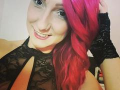 Wild-Vanilla-hot - female with red hair webcam at xLoveCam