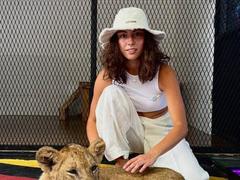 NidaSheldon - female with brown hair webcam at LiveJasmin