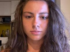 NidaSheldon - female with brown hair webcam at LiveJasmin