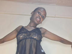 Winnie-hot - female webcam at xLoveCam