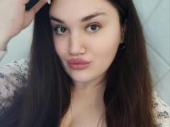 WinterPeggy from xLoveCam