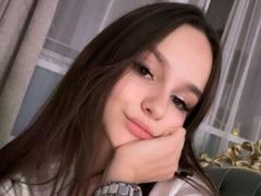 WitchyVibe - female with brown hair webcam at xLoveCam