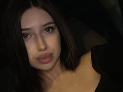 Wixiyaa - female with brown hair and  small tits webcam at xLoveCam