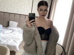 Wixiyaa - female with brown hair and  small tits webcam at xLoveCam