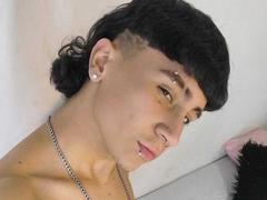 XaanderGrey - male webcam at LiveJasmin