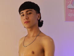 XaanderGrey - male webcam at LiveJasmin