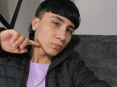 XaanderGrey from LiveJasmin