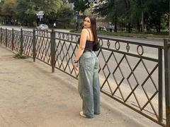 XeniaSherod - female with brown hair webcam at xLoveCam
