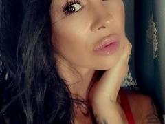 Xenthia - female with black hair webcam at xLoveCam