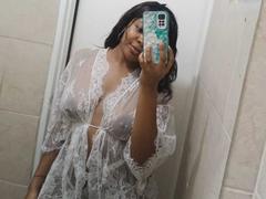 Xhaniyah - female webcam at xLoveCam