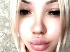 XinitaBoom from xLoveCam