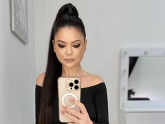 XKleo - female with brown hair and  big tits webcam at xLoveCam