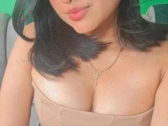 xLovelyBrunettex from xLoveCam