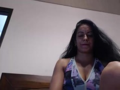 XtremDesire - female with brown hair webcam at xLoveCam