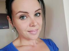 XxX-Melanie - female with black hair webcam at xLoveCam