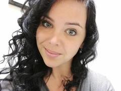 XxX-Melanie - female with black hair webcam at xLoveCam