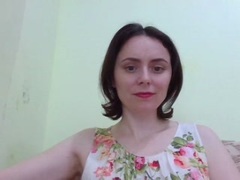 Xxandra - female with brown hair and  small tits webcam at xLoveCam