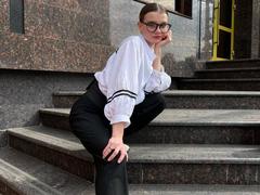 YaekoBordges - blond female webcam at xLoveCam