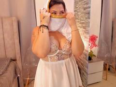YaraSajar - female with black hair and  big tits webcam at xLoveCam
